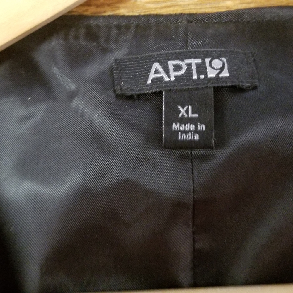 Vest Bundle - Picture 7 of 7